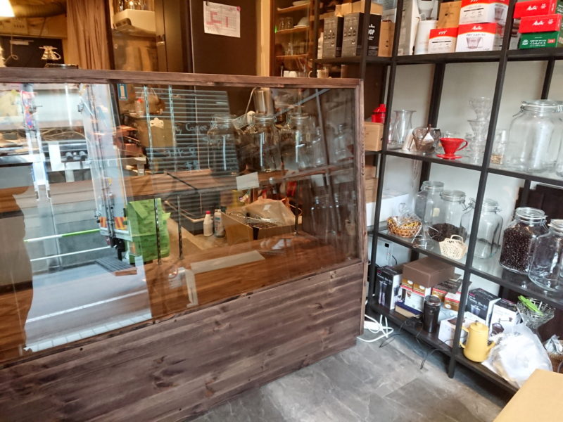 ガラスショーケース（ハニービーンズ内）