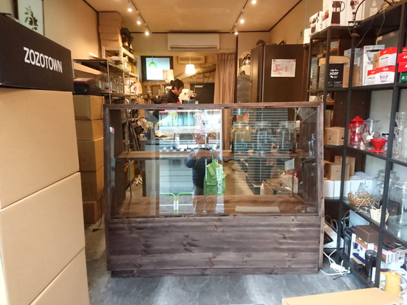 対面販売用ガラスショーケース（コーヒー豆）