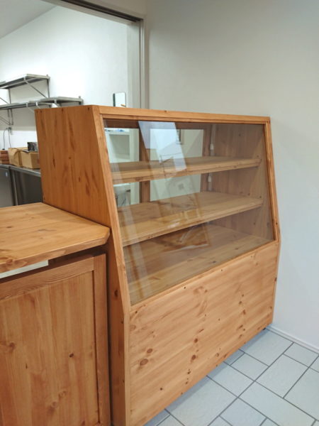 ガラスショーケース（パン屋さん用オーダー家具）